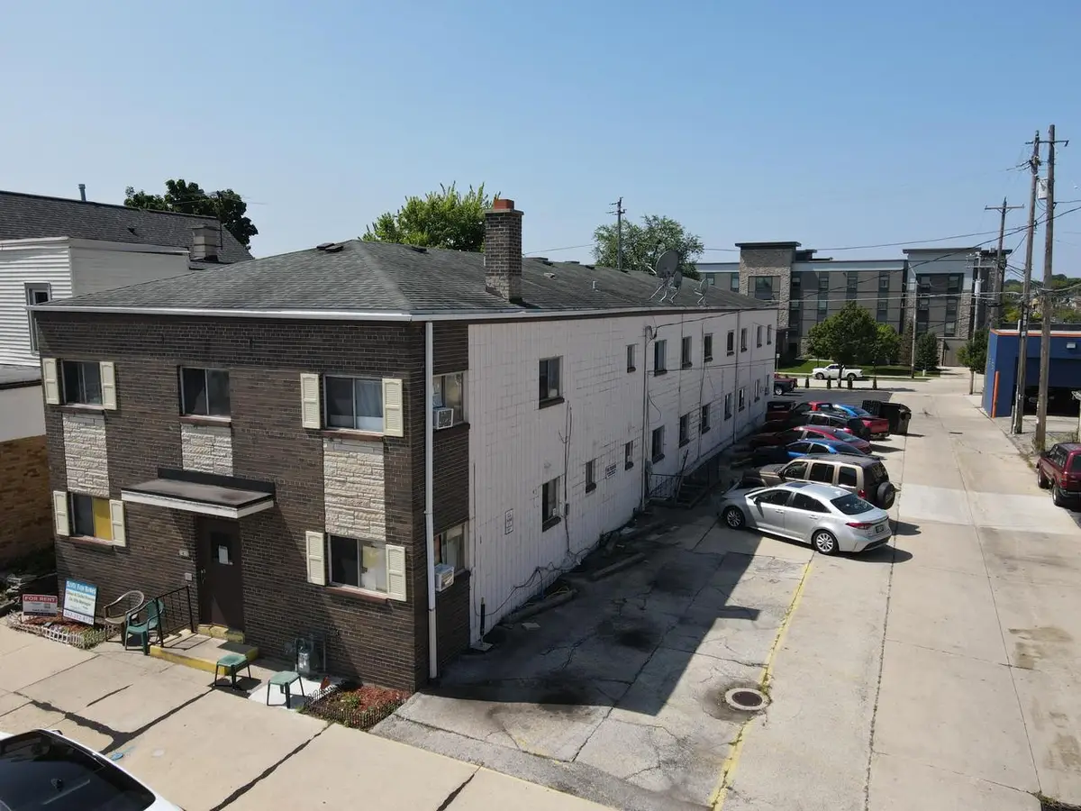 1423 S 81st STREET, West Allis, WI 53214 - #1