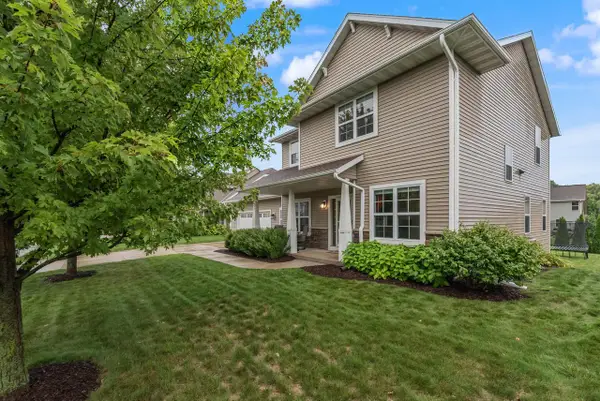 21651 N Weather Edge CIRCLE, Lannon, WI 53046