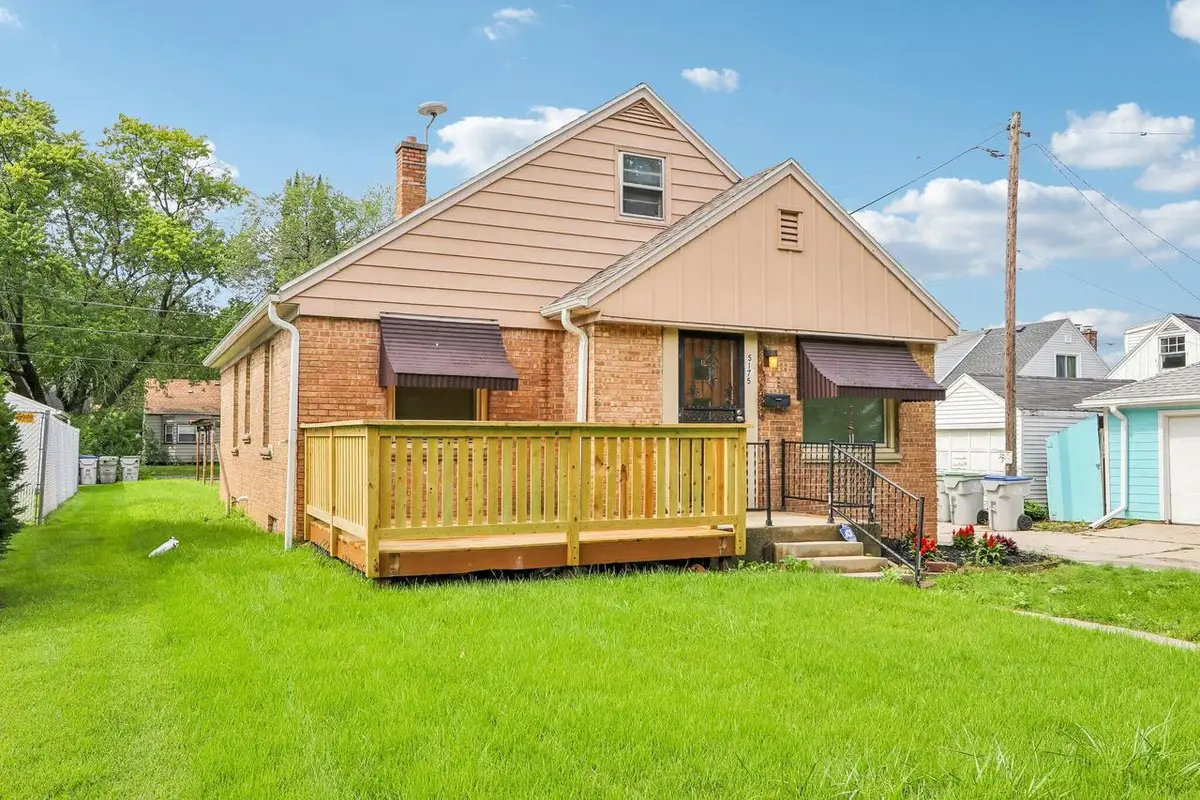 5175 N 27th STREET, Milwaukee, WI 53209 - #1