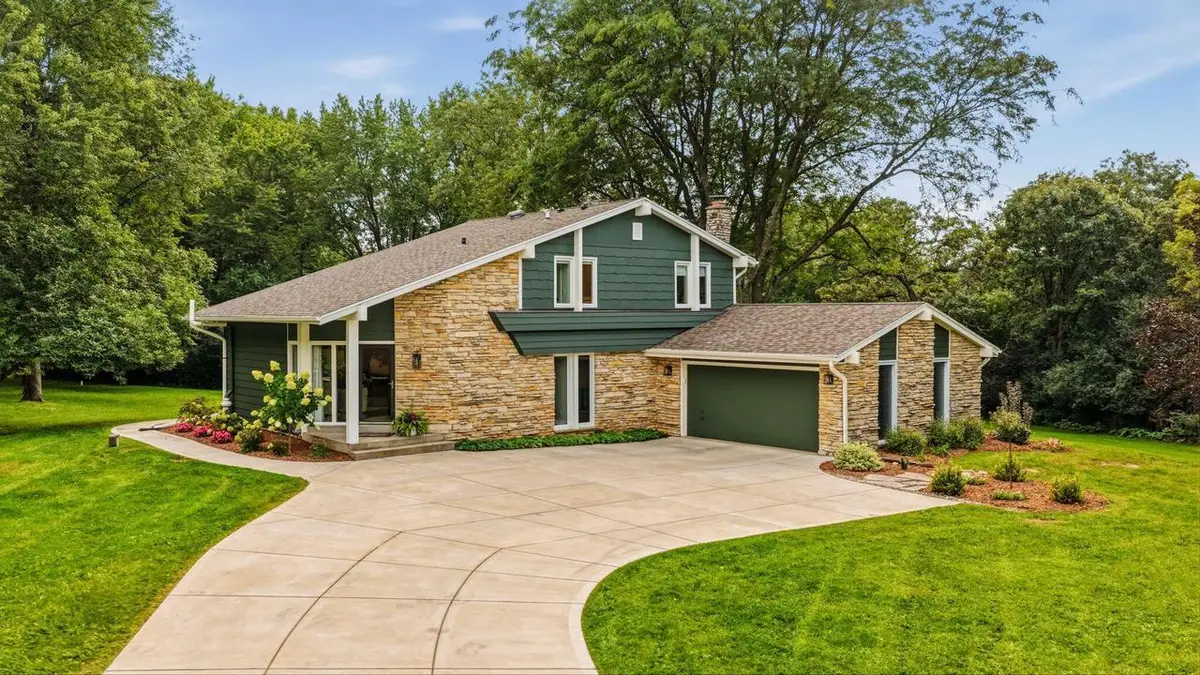 N9W31083 Concord COURT, Delafield, WI 53018 - #1