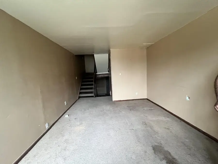 8911 N Swan ROAD #E, Milwaukee, WI 53224 - #3