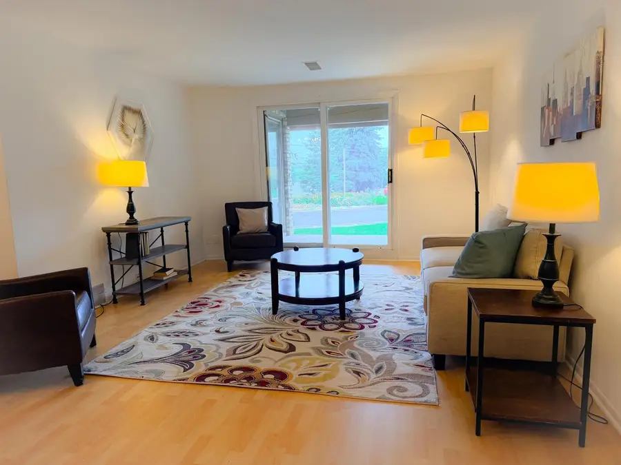 2101 W Good Hope ROAD #102, Glendale, WI 53209 - #2