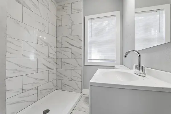 2875 N 50th STREET #2877, Milwaukee, WI 53210