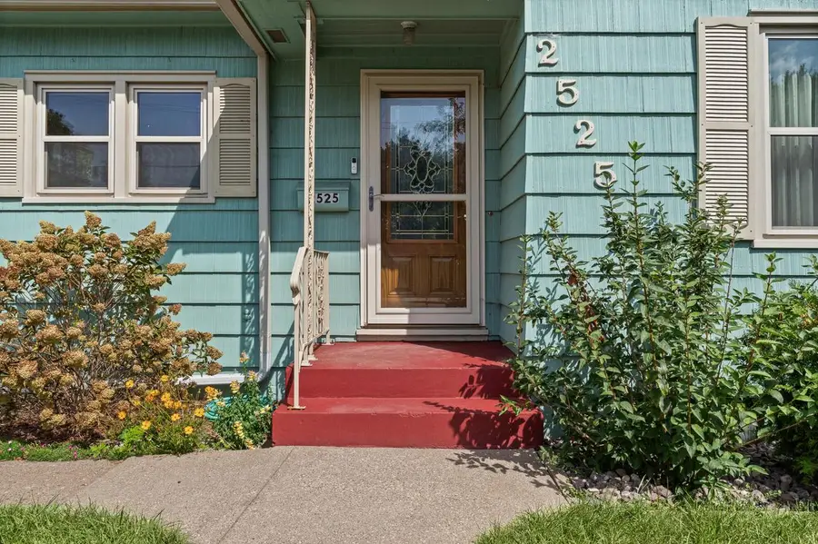 2525 Main STREET, La Crosse, WI 54601 - #3