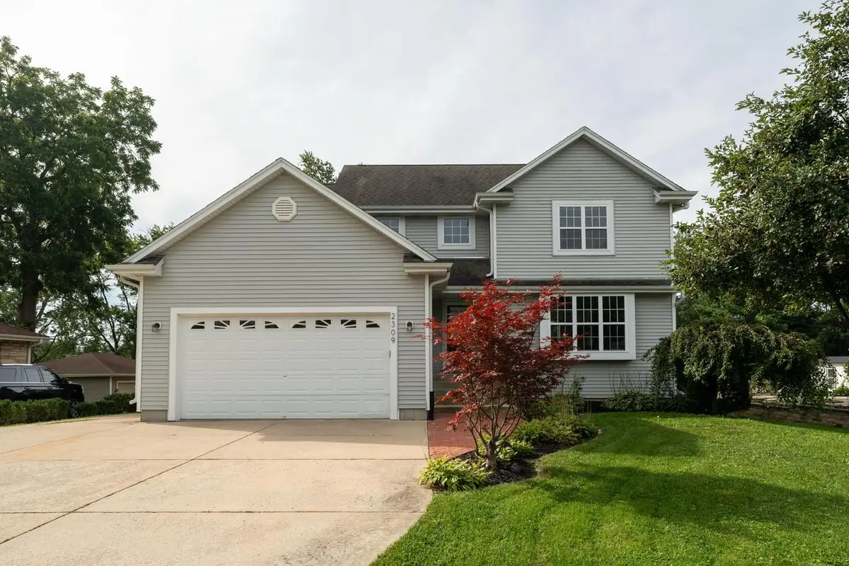 2309 Summit AVENUE, Waukesha, WI 53188 - #1