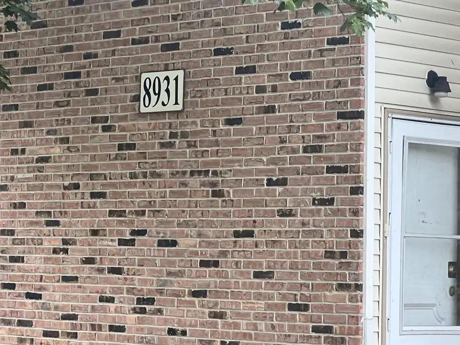 8931 N Swan ROAD #F, Milwaukee, WI 53224 - #2