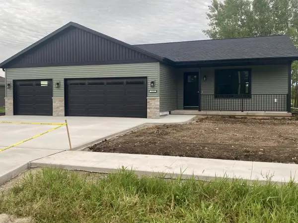 1519 Alpine CIRCLE, North Fond Du Lac, WI 54937