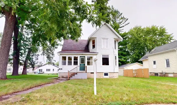 625 Grove STREET, Fort Atkinson, WI 53538