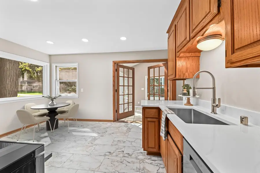 5737 N Sievers PLACE, Glendale, WI 53209 - #2