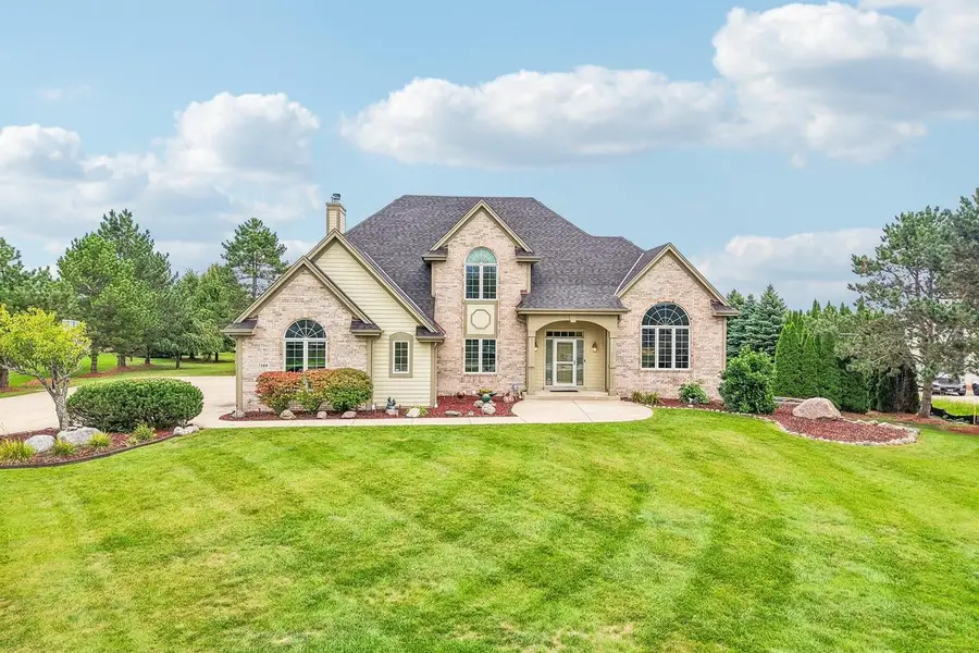 7380 S Cambridge DRIVE, Franklin, WI 53132 - #2