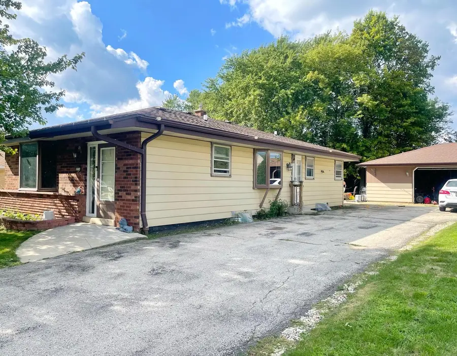 5314 W Allerton AVENUE, Greenfield, WI 53220 - #3