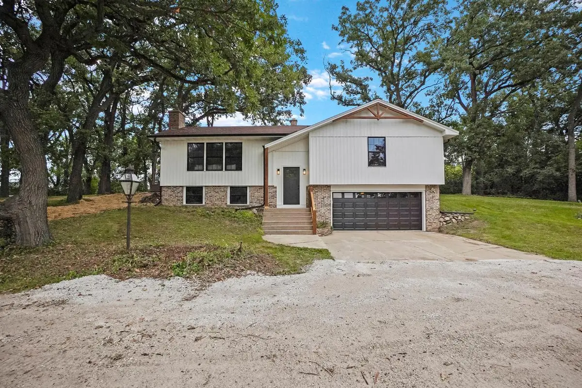 W339S2750 County Road C, Oconomowoc, WI 53066 - #1