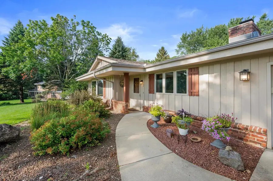 949 Hickory Hill PARKWAY, Hubertus, WI 53033 - #3