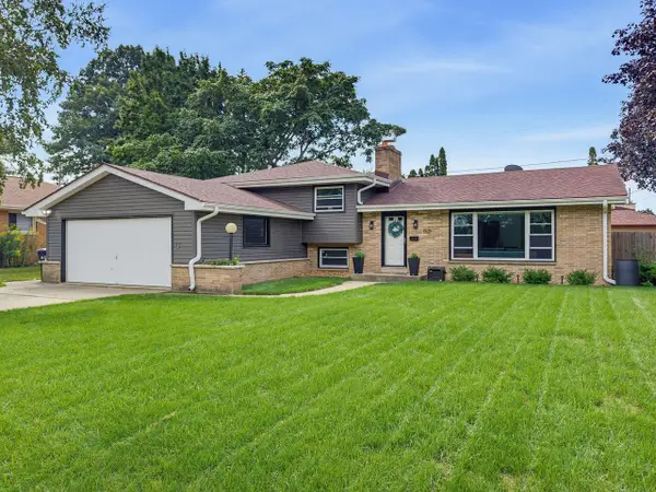 1521 Beech STREET, South Milwaukee, WI 53172
