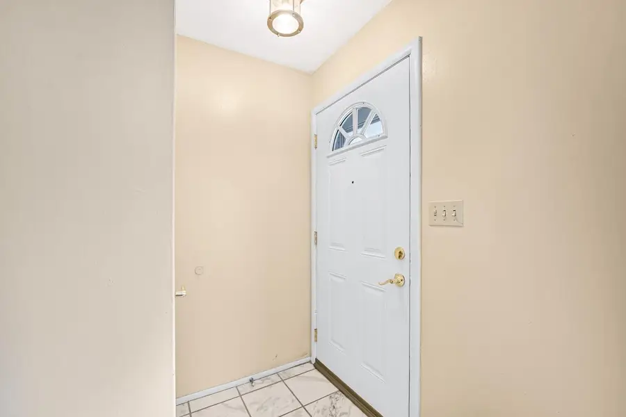 2109 N 70th STREET #2111, Wauwatosa, WI 53213 - #3