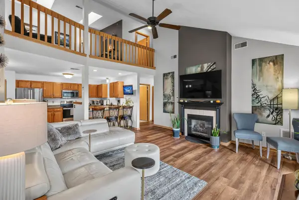 1992 Parknoll LANE, Port Washington, WI 53074