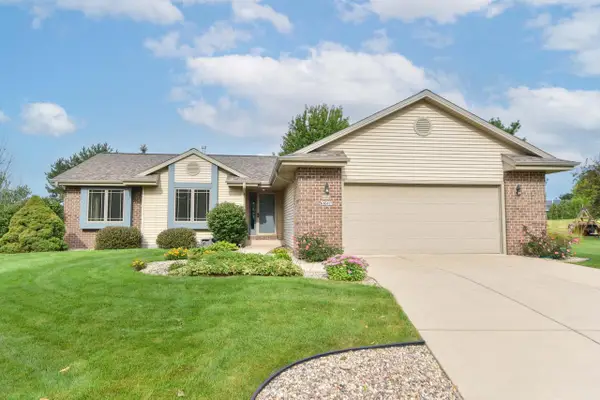 W208N16471 St Andrews COURT, Jackson, WI 53037