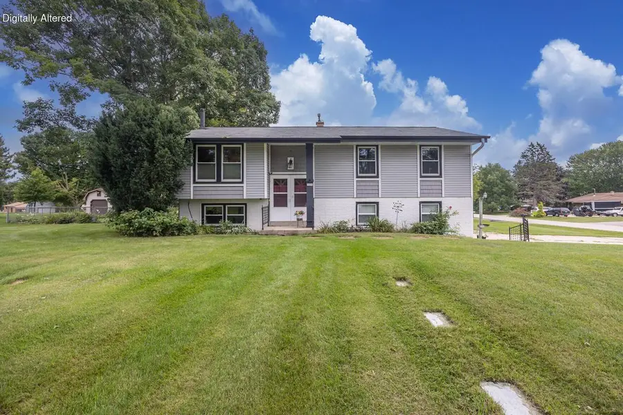 3008 Sunrise DRIVE, Hubertus, WI 53033 - #2