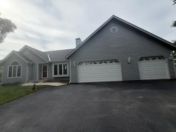 2135 Sherman ROAD, Jackson, WI 53037