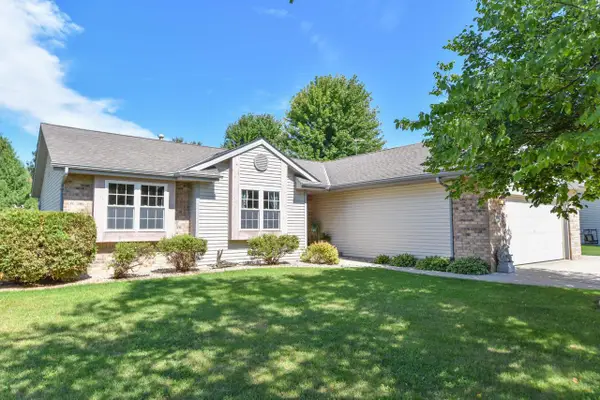 1300 Goldcrest COURT, West Bend, WI 53095