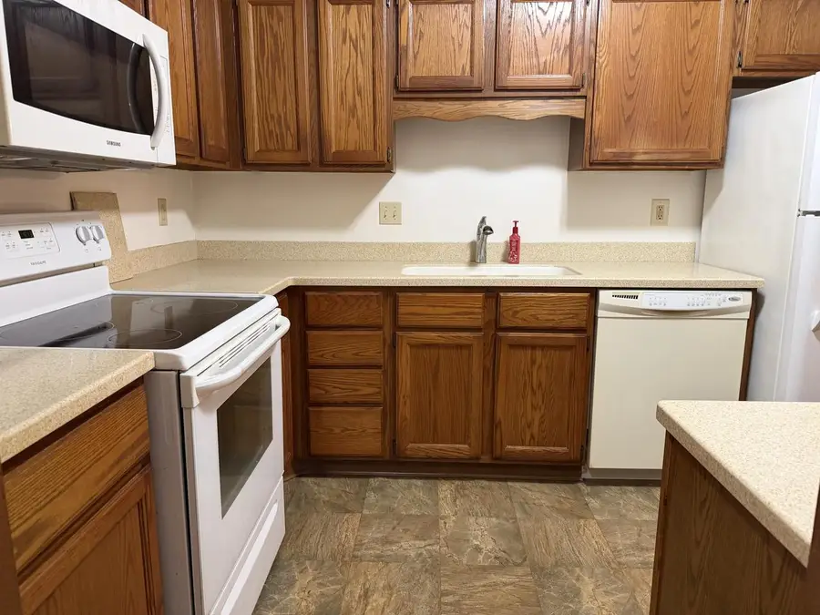 8631 31st COURT #102, Kenosha, WI 53142 - #2