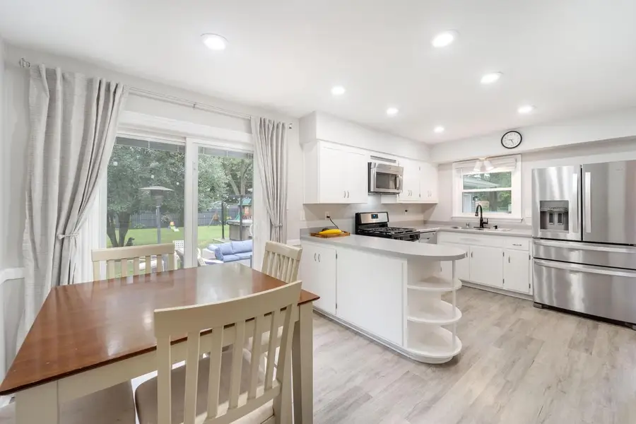 W142N6728 Washington AVENUE, Menomonee Falls, WI 53051 - #3