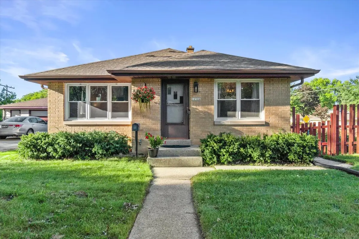 10506 W Villard AVENUE, Milwaukee, WI 53225 - #1