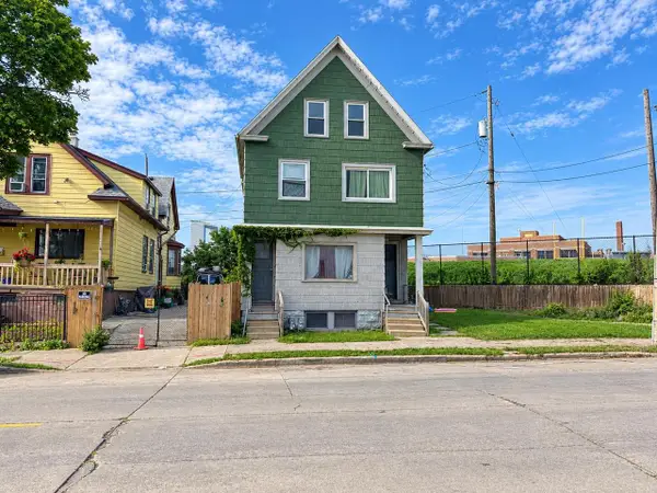 1002 W Becher STREET #1004, Milwaukee, WI 53215