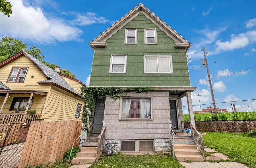 1002 W Becher STREET #1004, Milwaukee, WI 53215 - #3
