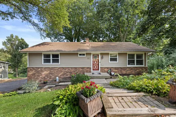 2117 Harris-Highland DRIVE, Waukesha, WI 53188