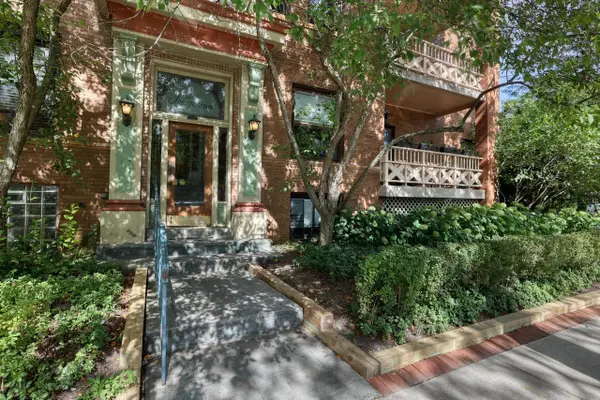 2649 N Hackett AVENUE #2, Milwaukee, WI 53211