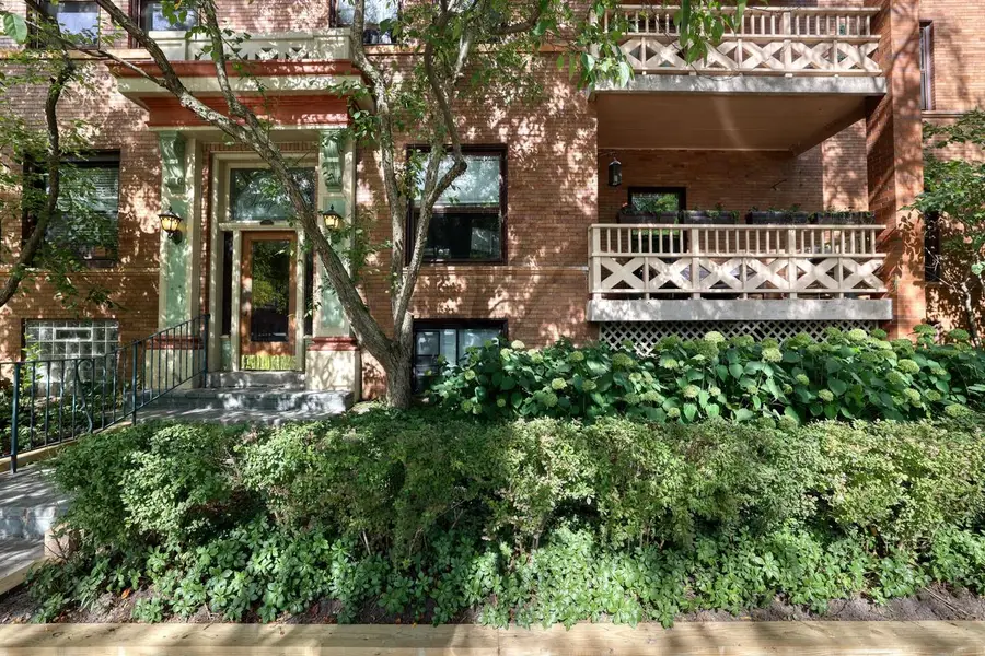 2649 N Hackett AVENUE #2, Milwaukee, WI 53211 - #3