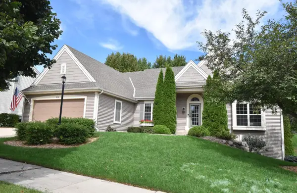 930 Dana LANE, Waukesha, WI 53189