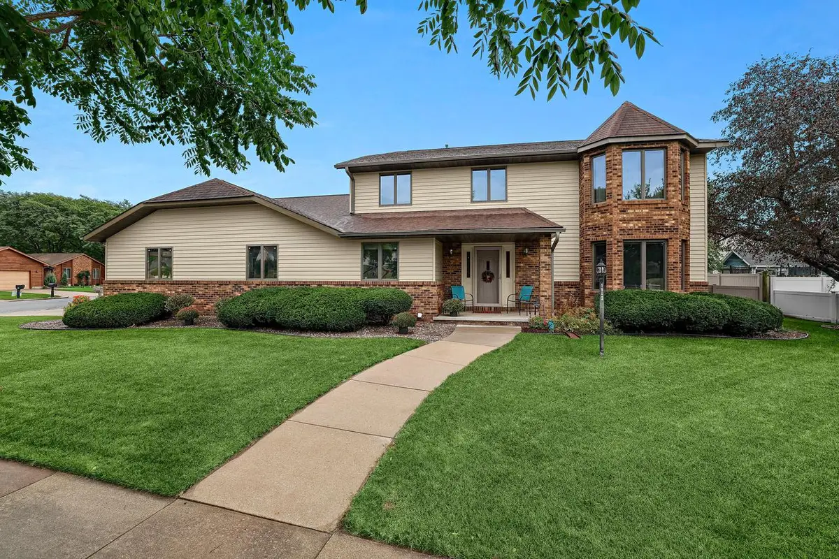 1942 Grand View BOULEVARD, Onalaska, WI 54650 - #1