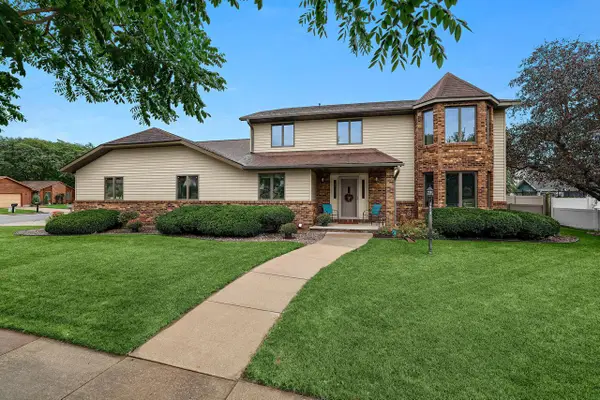 1942 Grand View BOULEVARD, Onalaska, WI 54650