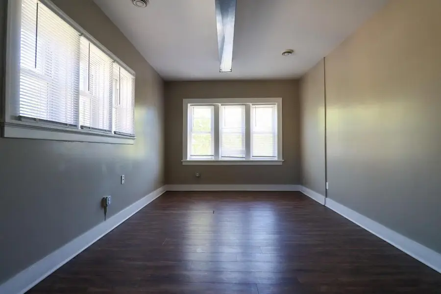 3273 N 17th STREET, Milwaukee, WI 53206 - #3