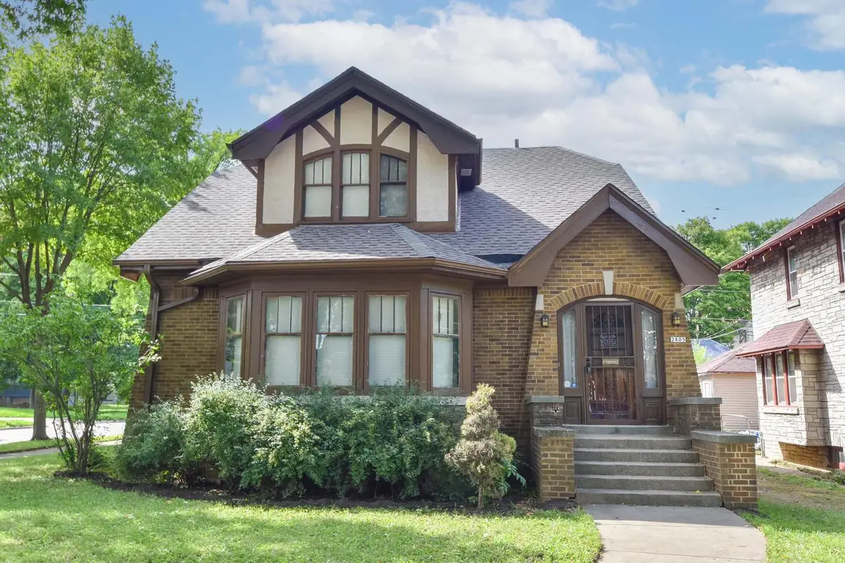 2805 N 44th STREET, Milwaukee, WI 53210 - #1