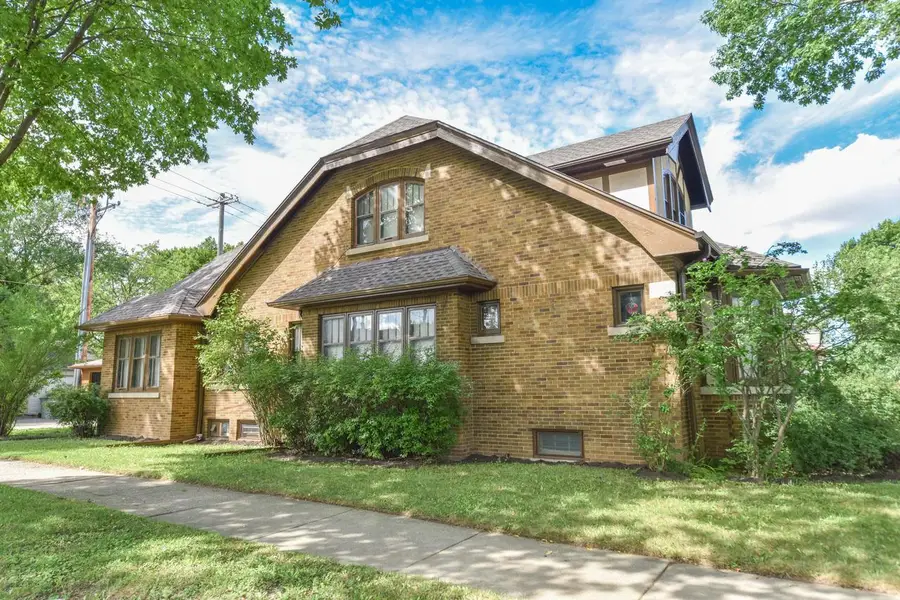 2805 N 44th STREET, Milwaukee, WI 53210 - #3