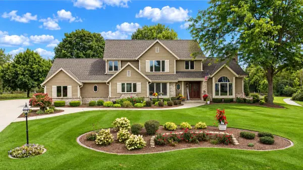 21135 Stratford COURT, Brookfield, WI 53045