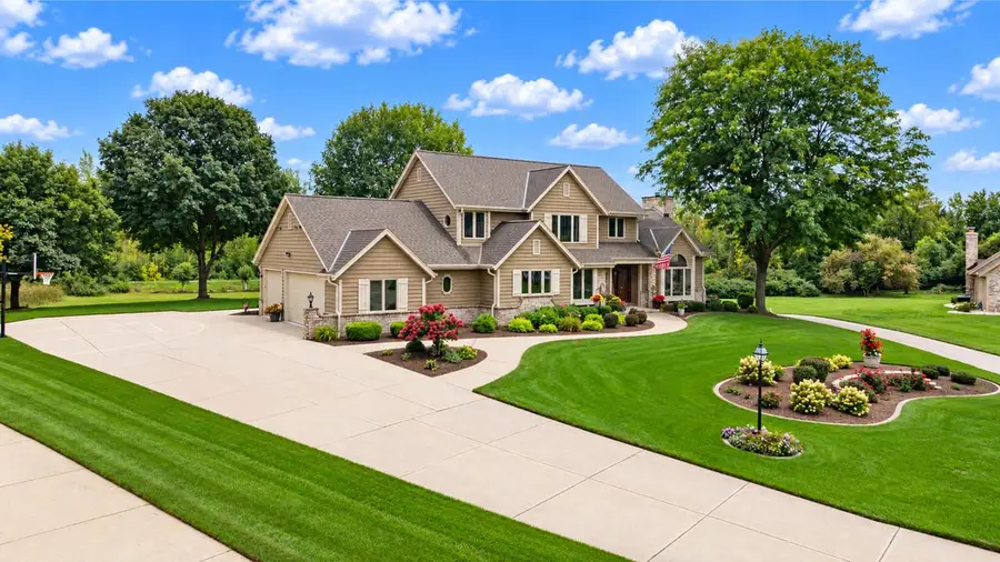 21135 Stratford COURT, Brookfield, WI 53045 - #2