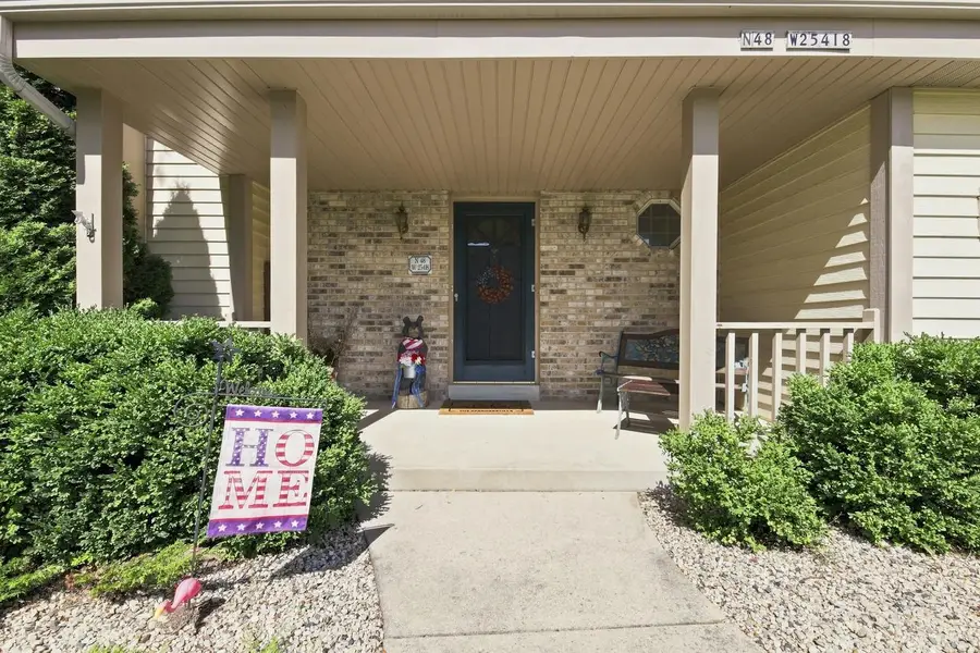N48W25418 Aberdeen DRIVE, Pewaukee, WI 53072 - #3