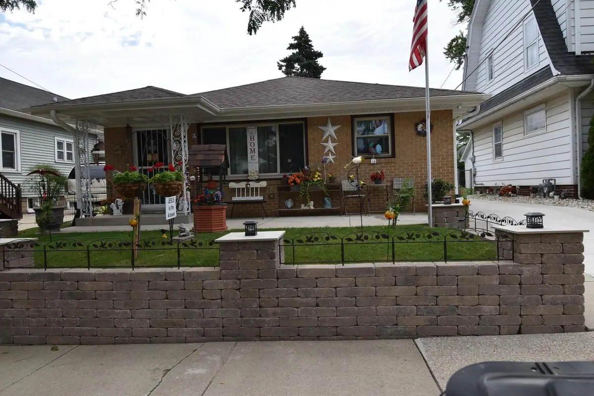 609 Blaine AVENUE, Racine, WI 53405 - #1