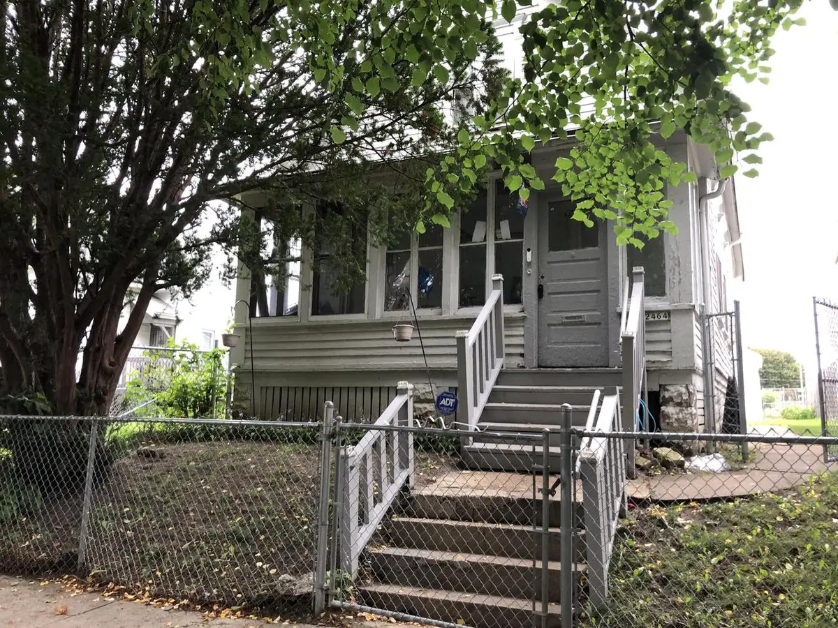 2464 W Lloyd STREET, Milwaukee, WI 53205 - #1