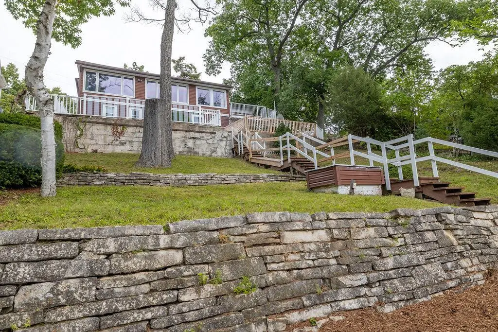 N52W34241 Gietzen DRIVE, Okauchee, WI 53069 - #1
