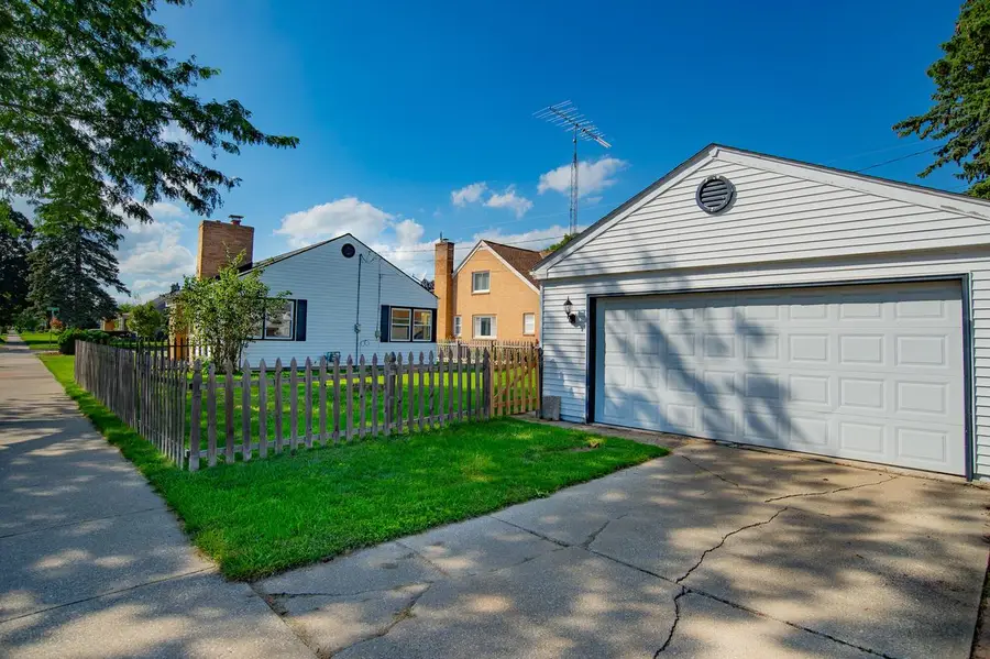 620 Melvin AVENUE, Racine, WI 53402 - #2