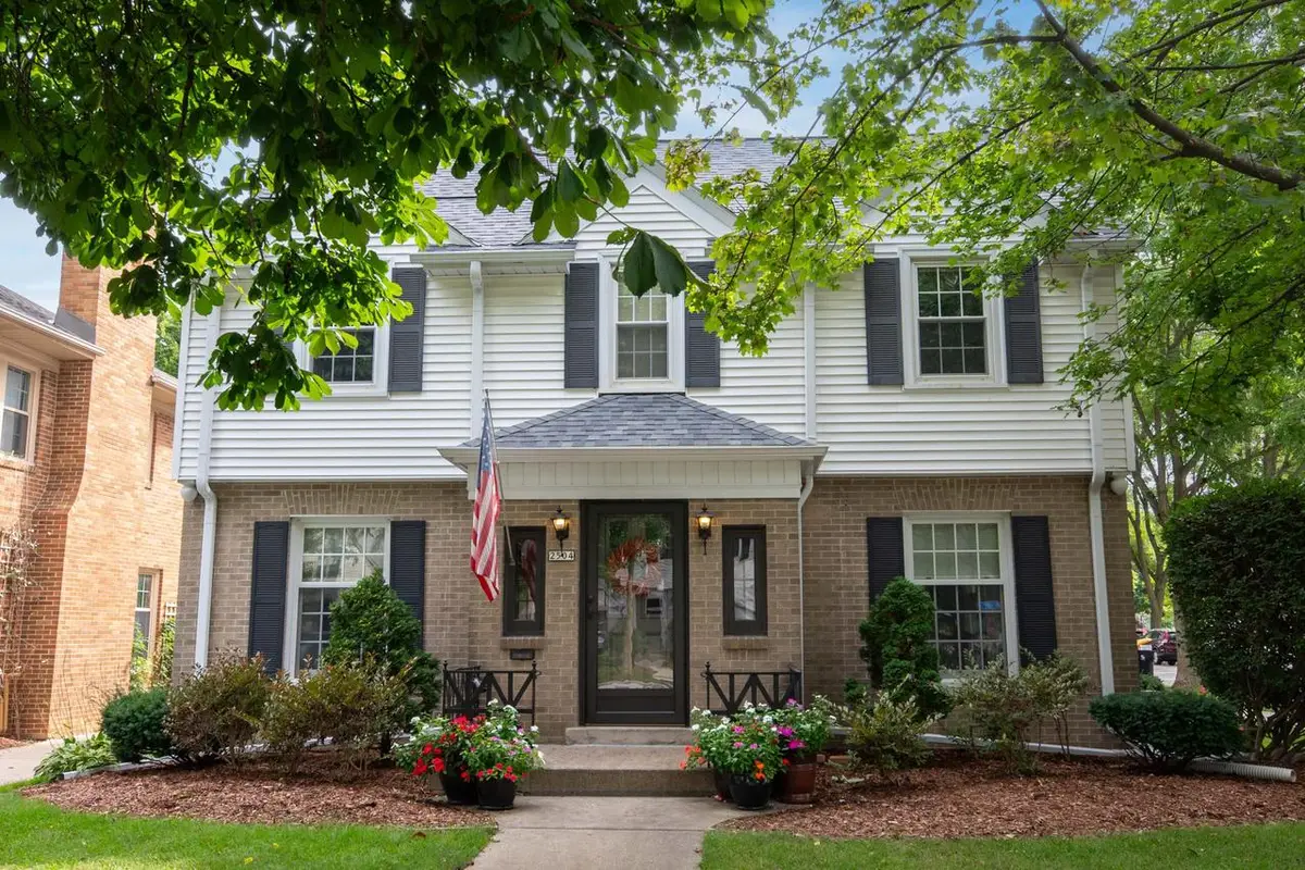 2504 N 90th STREET, Wauwatosa, WI 53226 - #1