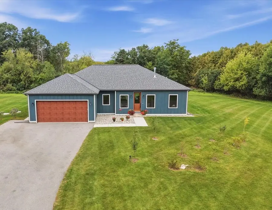 W290S6625 Holiday ROAD, Waukesha, WI 53189 - #3