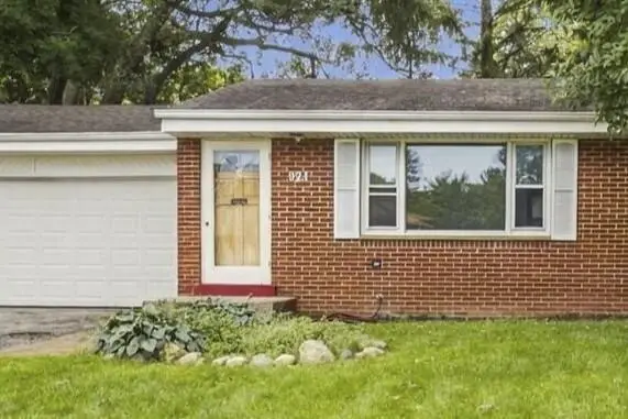 921 W Theresa LANE, Glendale, WI 53209 - #1