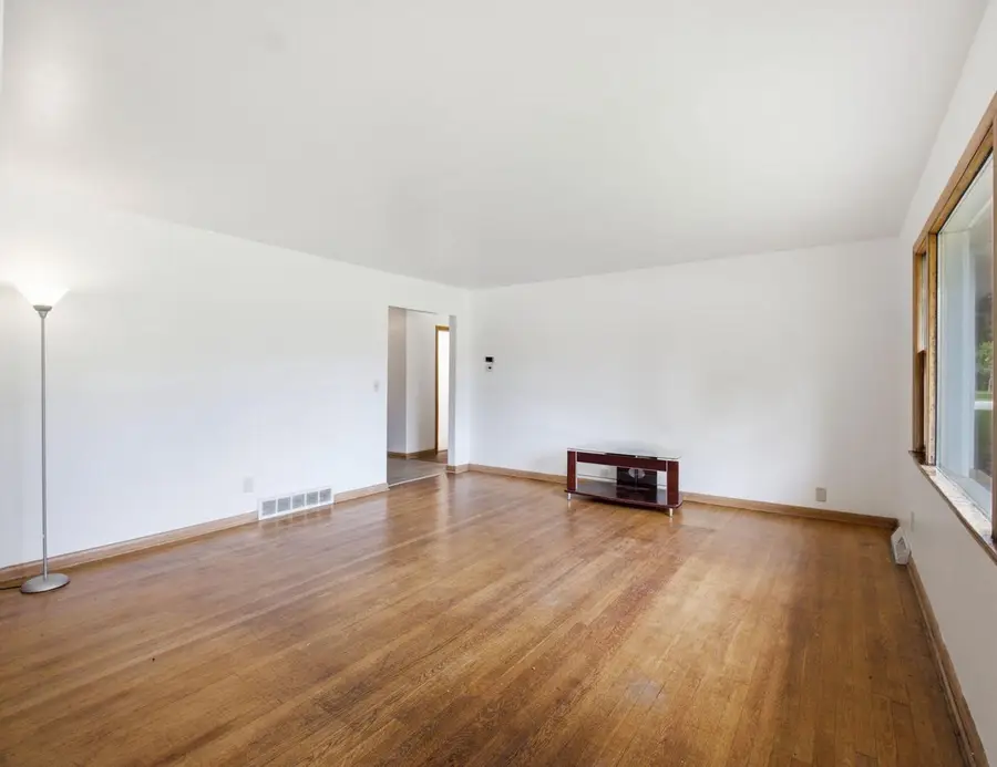921 W Theresa LANE, Glendale, WI 53209 - #3