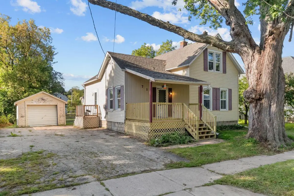 715 W Commercial STREET, Appleton, WI 54914 - #1